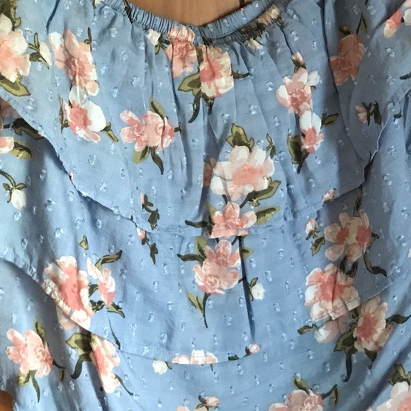 American Eagle Floral Crop Top - Picture 3 of 3